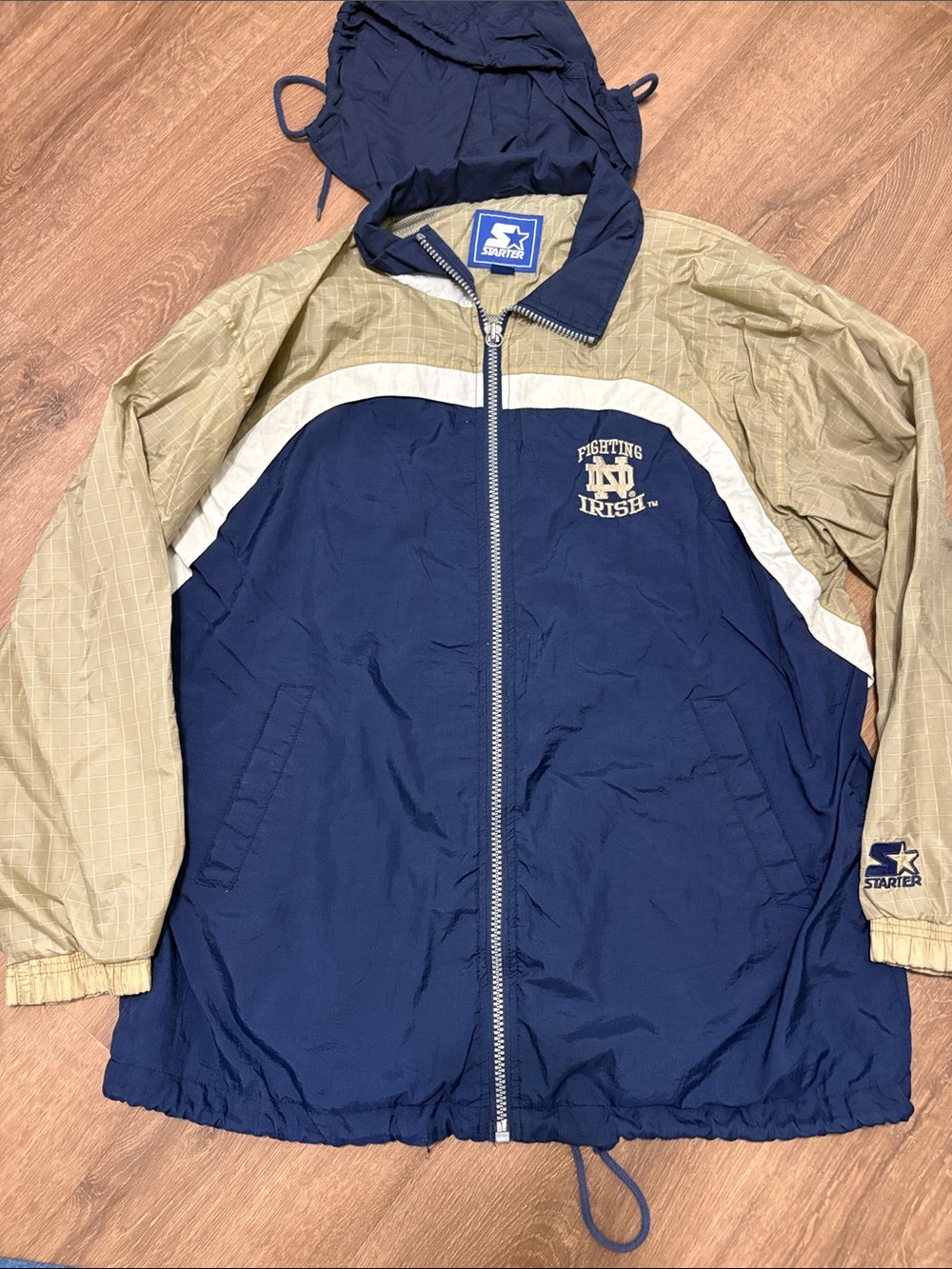 Vintage Starter Notre Dame Windbreaker Jacket with Hood Size Large
